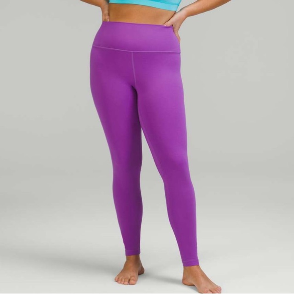 Lululemon Align High-Rise Pant 28"
Moonlit Magenta‎ size 2